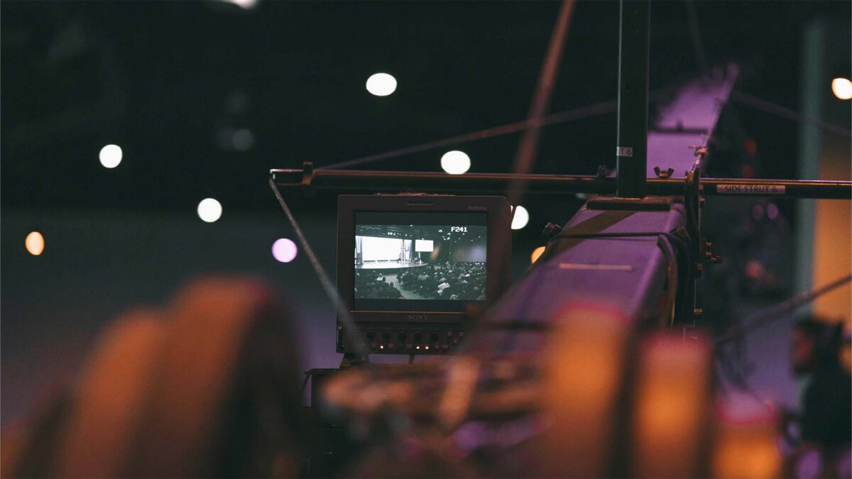 Building a Strong Volunteer Team for Arizona Church Worship and Media Ministry