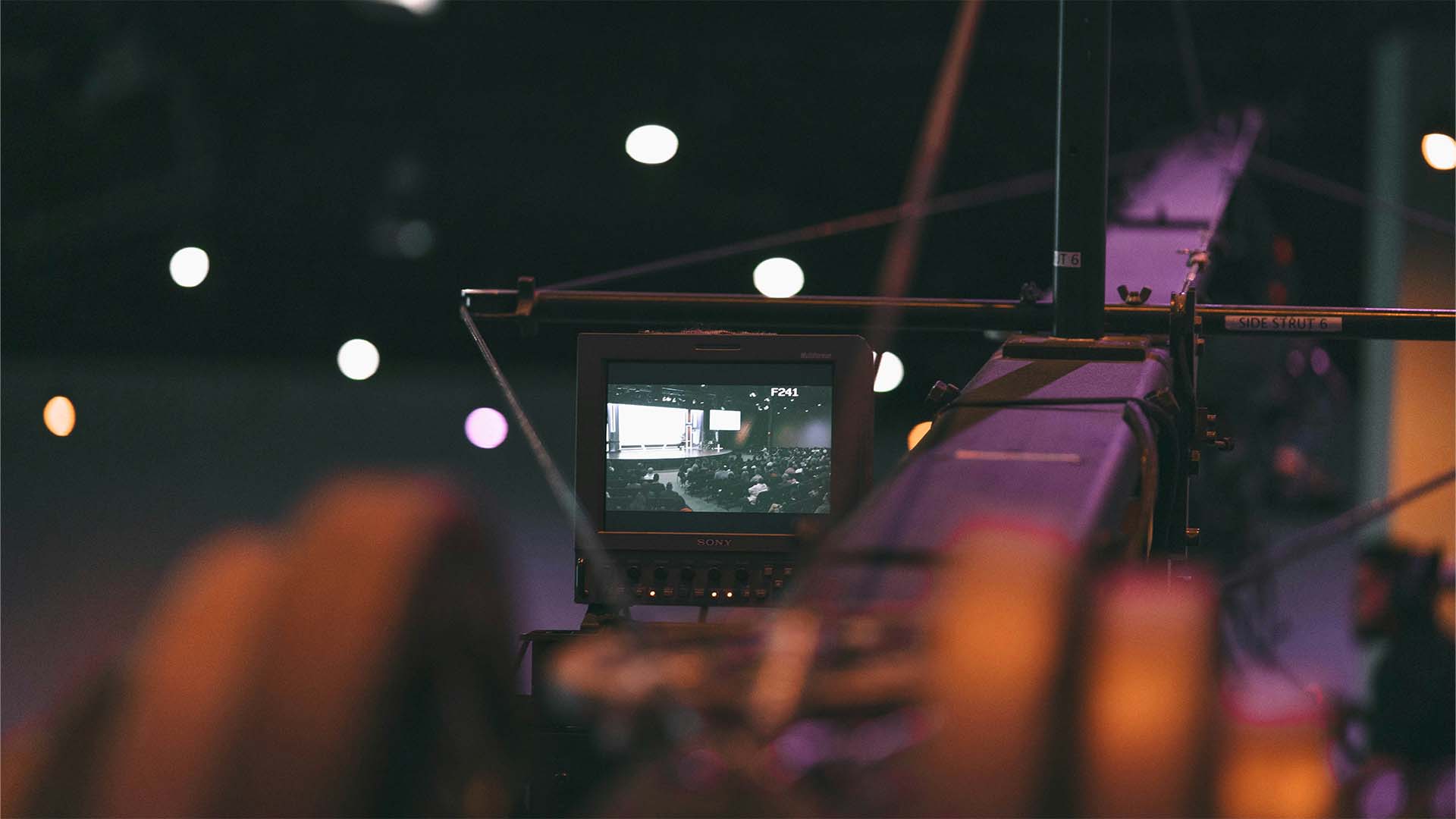 Building a Strong Volunteer Team for Arizona Church Worship and Media Ministry